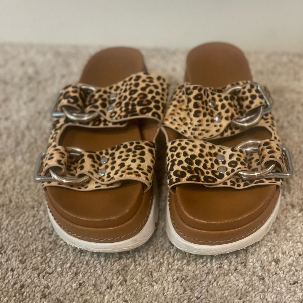 J slides. Platform.